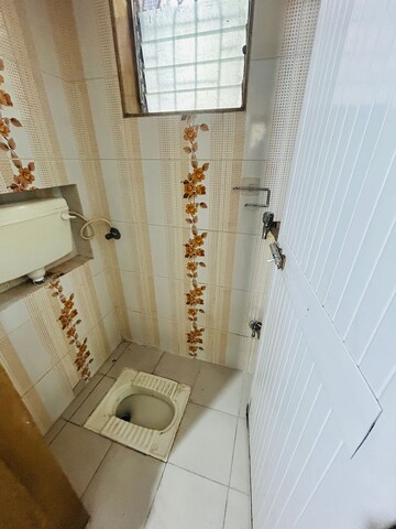 Bathroom in 1 BHK Apartment at Geetanjali CHS Seawoods, Seawoods – for Sale