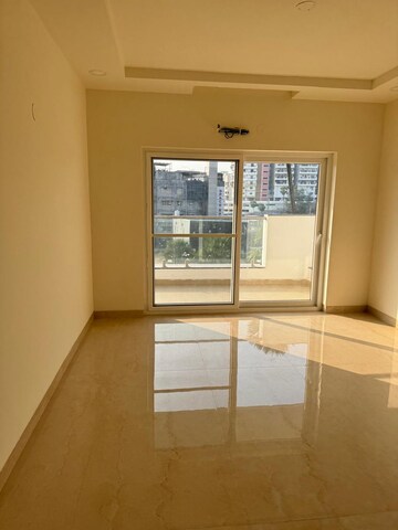 Room in 4 BHK Apartment at Niharika Skyline, Khajaguda – for Sale
