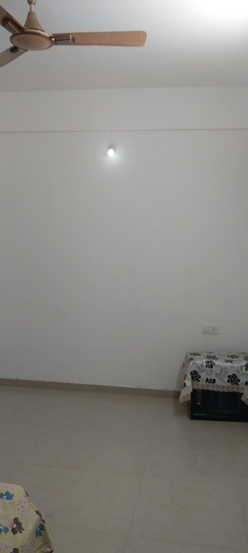 Master Bedroom in 3 BHK Apartment at Besa Pipla rd – for Rent
