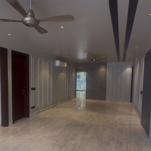 4 BHK Builder Floor For Sale in South City 1