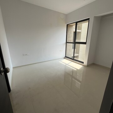 1 BHK Apartment For Rent in Lodha Palava Florea A To D, Taloja Bypass Road