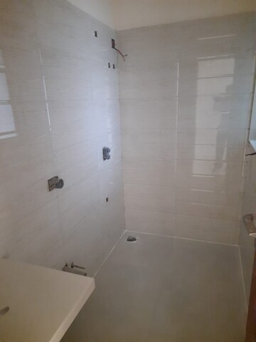 Bathroom in 3 BHK Apartment at Infiniti Mall Malad, Malad West – for Rent