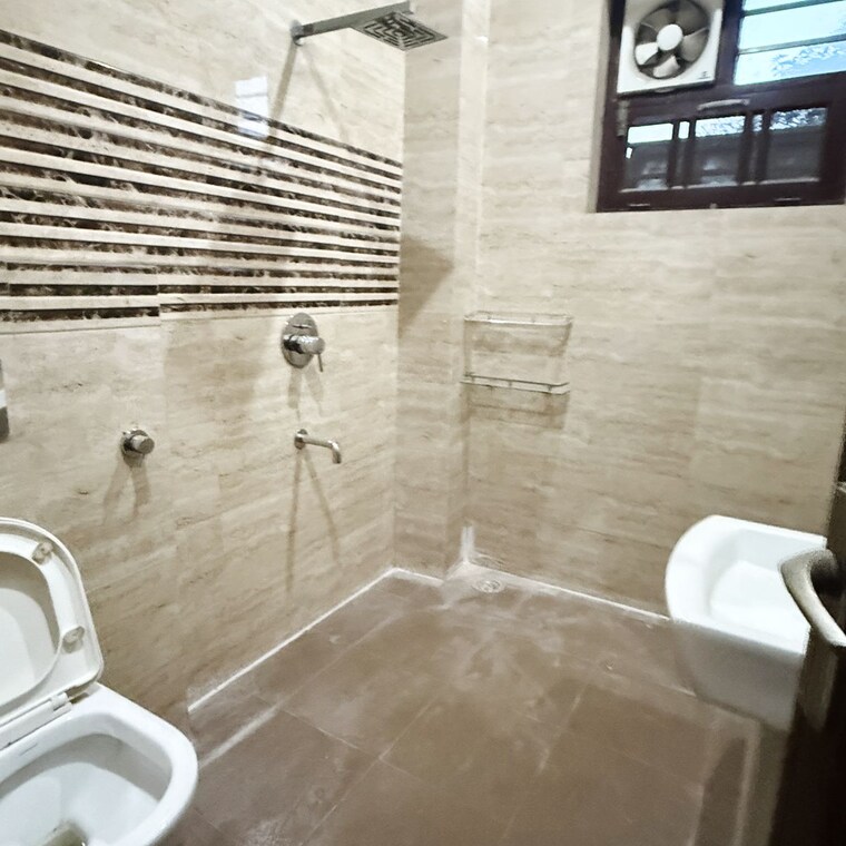 Bathroom, ireo-skyon 3.5 Bedroom 2100 Sq.Ft. Apartment In Sector 60 Gurgaon 8467851