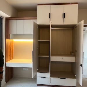 Room in 3.5 BHK Apartment at Ireo Skyon, Sector 60 – for Sale