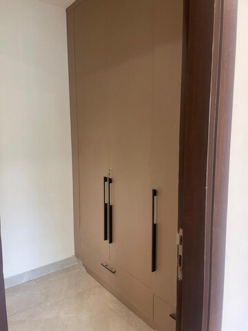 Bathroom in 4 BHK Builder Floor at Ansal Sushant Apartments, Sushant Lok I – for Rent