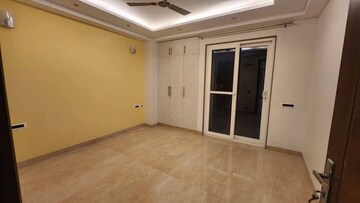 Master Bedroom in 4 BHK Builder Floor at MVL IPark, Sector 15 – for Rent