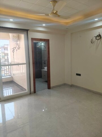 Master Bedroom in 2 BHK Builder Floor at Sector 7 – for Rent