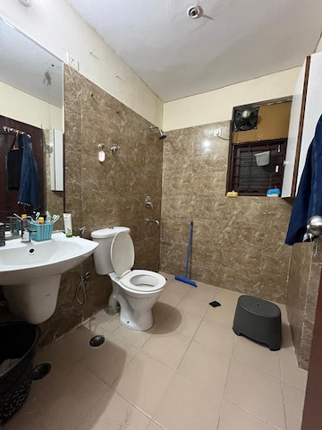 Building Lobby in 3 BHK Builder Floor at Today Princeton Floors, Sector 51 – for Rent