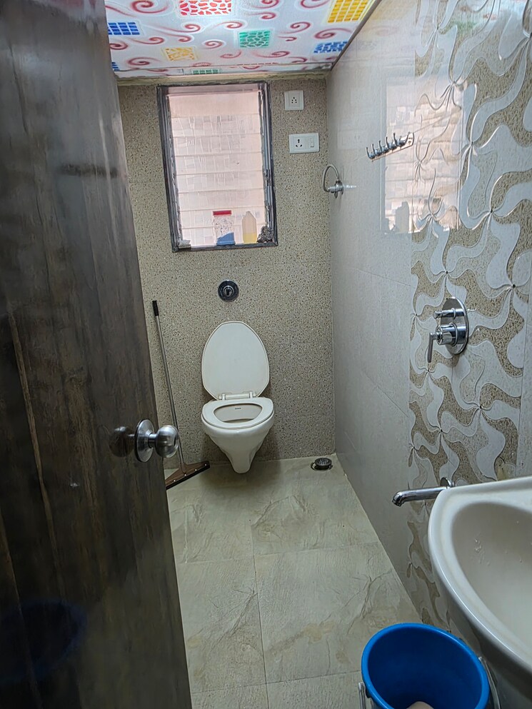 Bathroom, vighnahatra-modern-enclave 1 Bedroom 950 Sq.Ft. Apartment In Agripada Mumbai 8467962