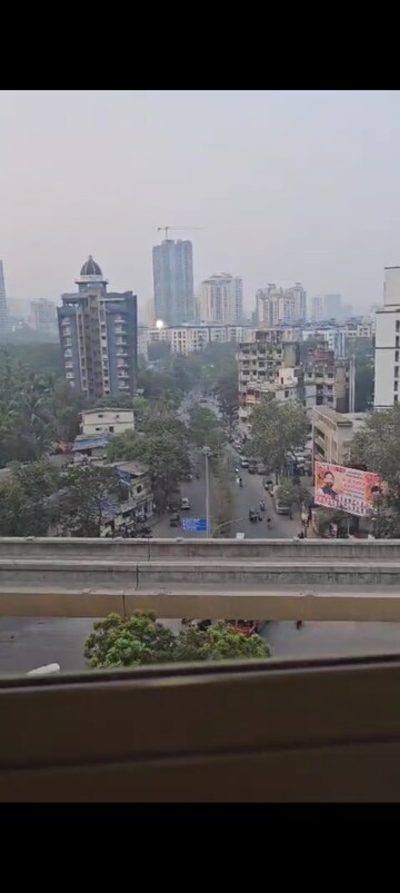 Living Room in 2 BHK Apartment at Kalpataru Paramount, Kapur Bawdi – for Rent