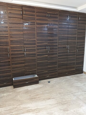 Master Bedroom in 4 BHK Builder Floor at New Friends Colony – for Rent