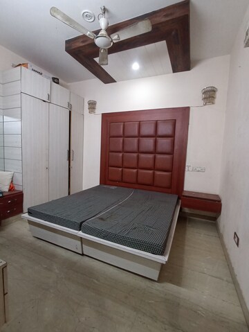 Bedroom in 2.5 BHK Apartment at Sahridaya Apartments, Paschim Vihar – for Rent