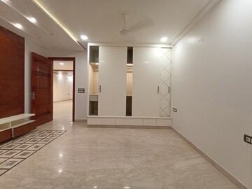 3.5 BHK Apartment For Rent in Shubh Niketan Apartments, Paschim Vihar