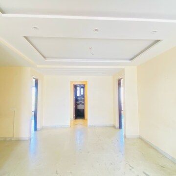 Building Lobby in 3 BHK Independent House at GMADA Eco City, Mullanpur – for Rent