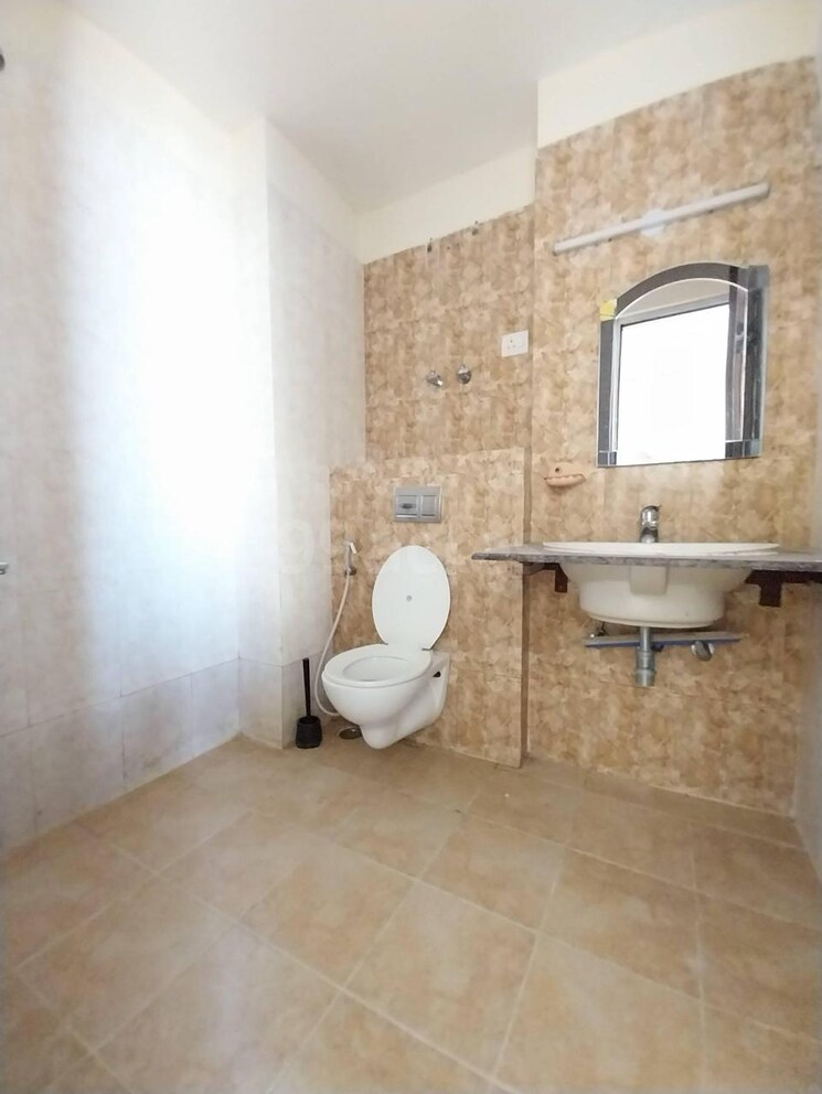 Bathroom, solutrean-caladium 3 Bedroom 1805 Sq.Ft. Apartment In Sector 109 Gurgaon 8468084