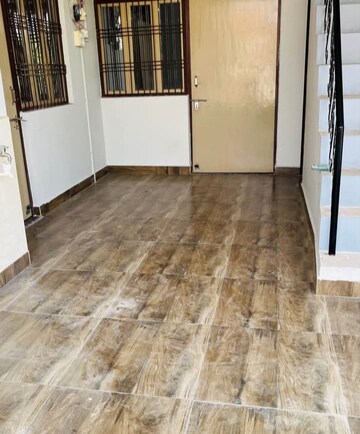 Room in 2 BHK Villa at Aliganj – for Rent