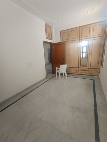 Master Bedroom in 2 BHK Independent House at Sector 7 – for Rent