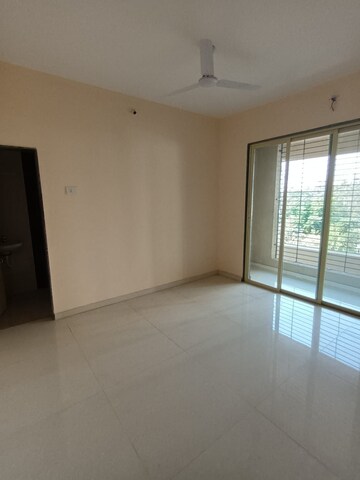 Room in 3 BHK Apartment at Mohan Suburbia, Ambernath West – for Sale