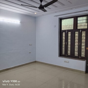 Master Bedroom in 3 BHK Apartment at Unitech Fresco, Sector 50 – for Sale