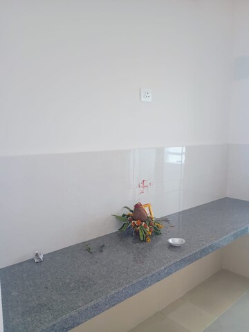 Master Bedroom in 2 BHK Apartment at Piramal Vaikunth, Balkum Pada – for Rent