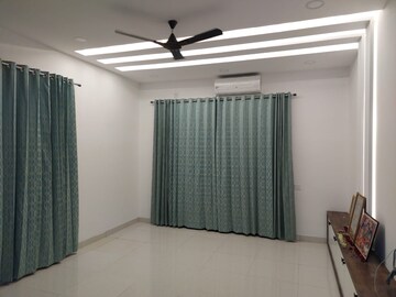 Bedroom in 4 BHK Apartment at Mantri Group Mantri Euphoria, Narsingi – for Rent