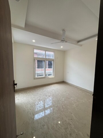 Bedroom in 3 BHK Builder Floor at Chattarpur – for Sale