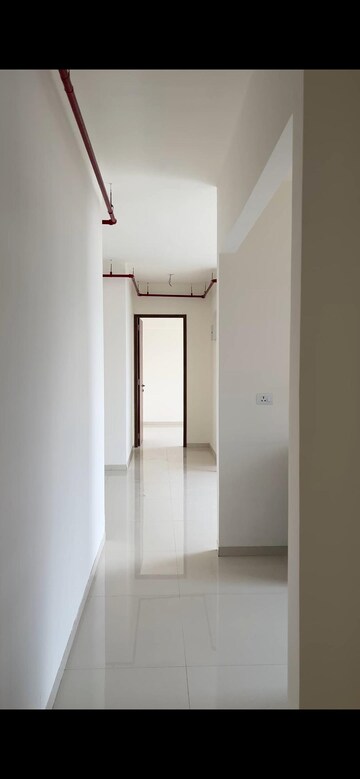 Furnished Amenities in 1 RK Apartment at Ahuja Towers, Prabhadevi – for Rent