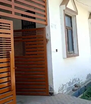 1 BHK Villa – Exterior View View at Aliganj - for Rent