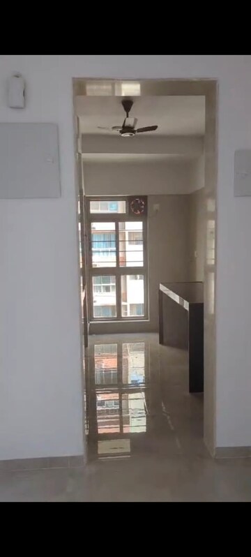 Master Bedroom in 3 BHK Apartment at Sheth Vasant Oasis, Andheri East – for Rent