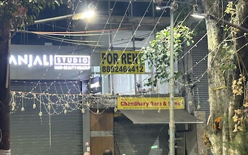 Showroom For Sale in Kalkaji