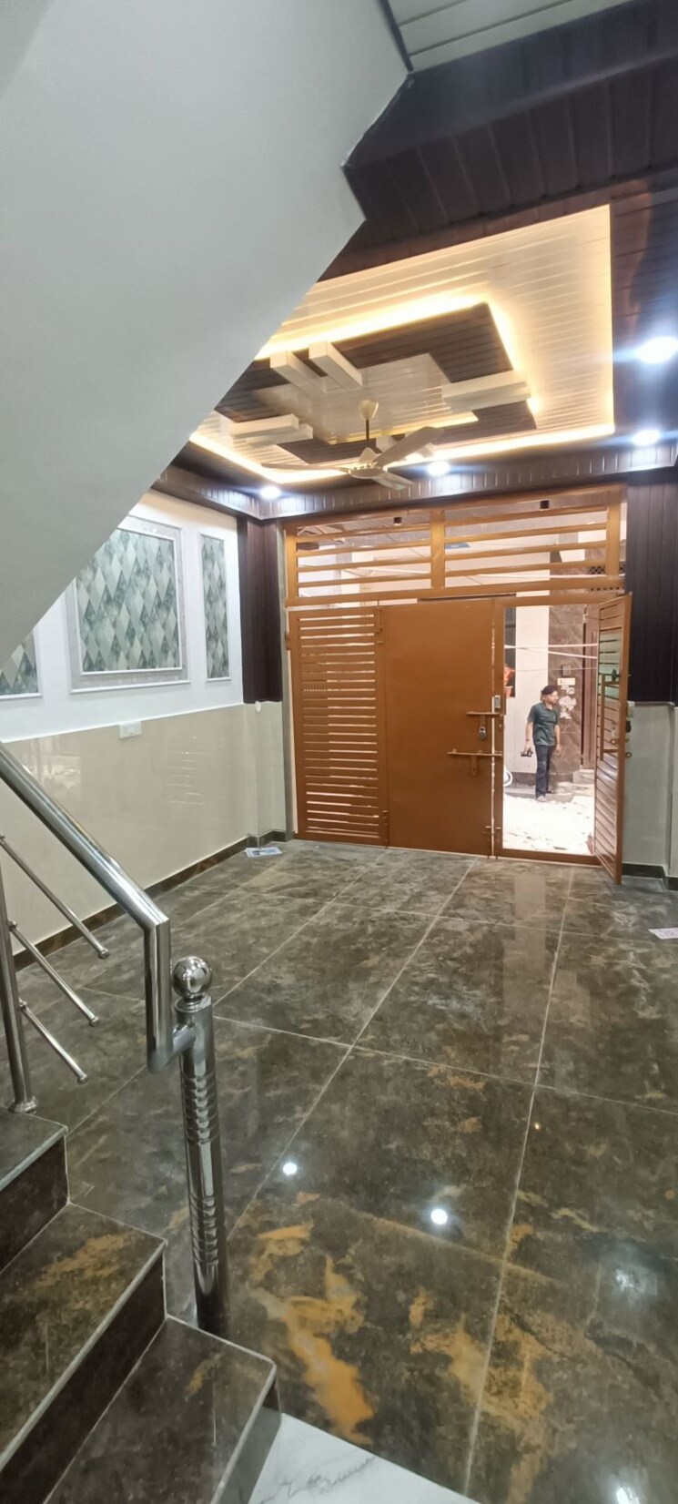 Exterior View, dwarka mor 3 Bedroom 50 Sq.Yd. Villa In Dwarka Mor Delhi 8468340