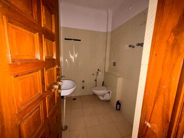 Bathroom in 3 BHK Apartment at Gomti Nagar – for Rent