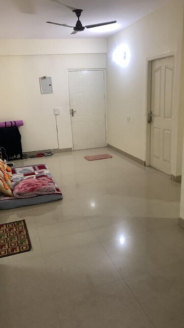 2 BHK Apartment For Rent in Milan Earth, Raj Nagar Extension