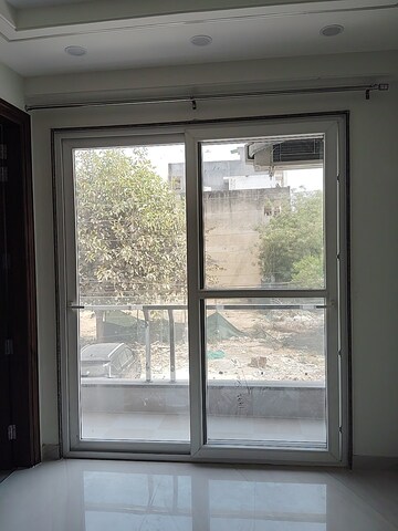 Master Bedroom in 1 RK Builder Floor at RWA Residential Society Sector 46, Sector 46 – for Rent