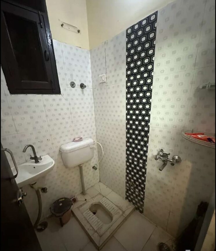 Bathroom, gaur-valerio 2 Bedroom 1080 Sq.Ft. Apartment In Indrapuram Ghaziabad 8468525