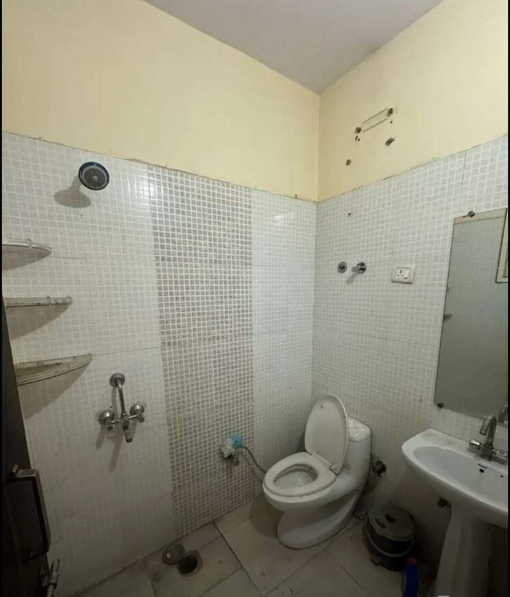 Bathroom, gaur-valerio 2 Bedroom 1080 Sq.Ft. Apartment In Indrapuram Ghaziabad 8468525