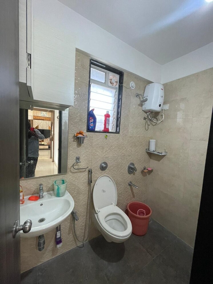 Bathroom, wellwisher-kiarah-terrazo 2 Bedroom 770 Sq.Ft. Apartment In Hadapsar Pune 8468474