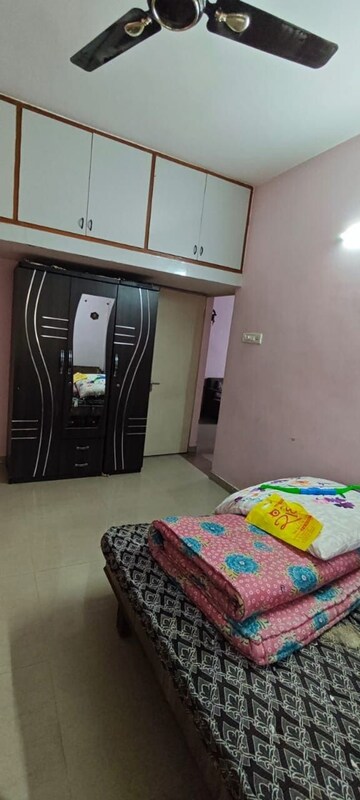 Bedroom in 4 BHK Apartment at Satellite – for Rent
