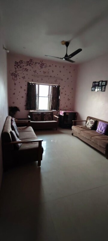 Living Room in 4 BHK Apartment at Satellite – for Rent