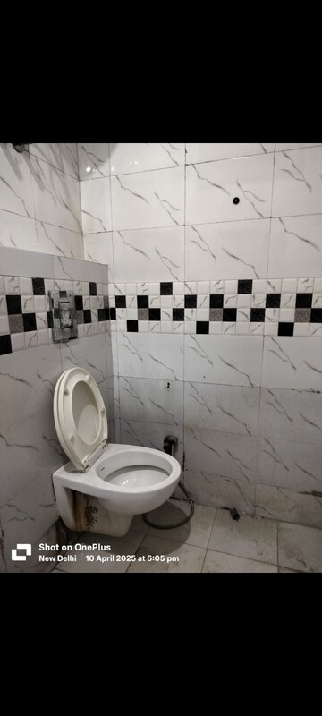 Attached Bathroom in 1 RK Apartment at Palm Residency Chhatarpur, Chattarpur – for Rent