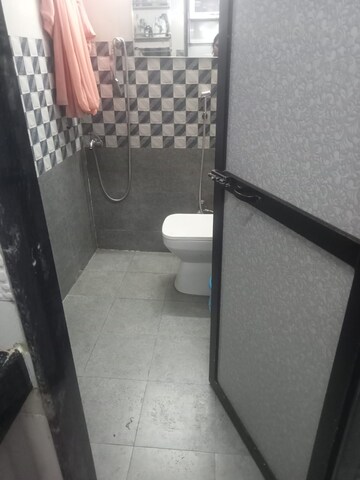 Bathroom in 1 RK Apartment at HDIL Dheeraj Upvan 1, Borivali East – for Rent