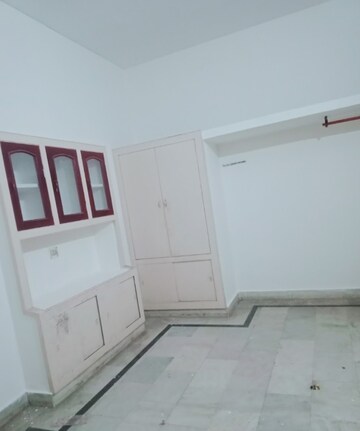 Room in 2 BHK Independent House at Aliganj – for Rent