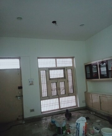 Room in 2 BHK Independent House at Aliganj – for Rent