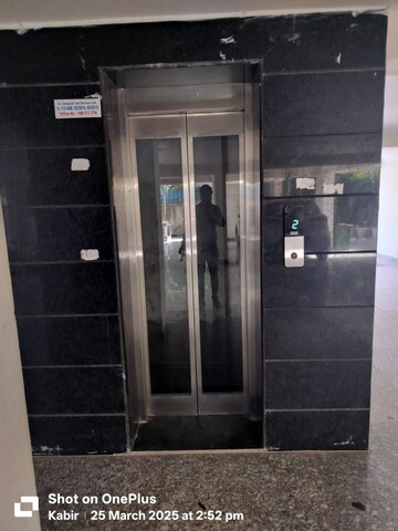 Furnished Amenities in 2 BHK Builder Floor at Unitech South City II, Sector 50 – for Rent