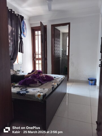 2 BHK Builder Floor – Exterior View View at Unitech South City II, Sector 50 - for Rent