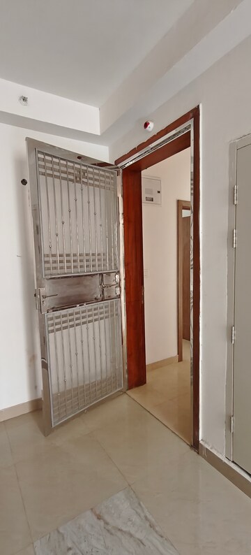 Furnished Amenities in 3 BHK Apartment at ATS Nobility, Sector 4, Greater Noida – for Rent