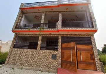 2 BHK Villa For Rent in Jankipuram