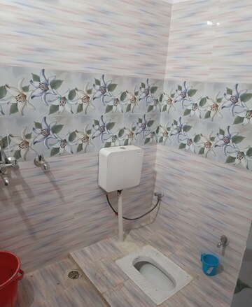 Bathroom in 2 BHK Villa at Jankipuram – for Rent