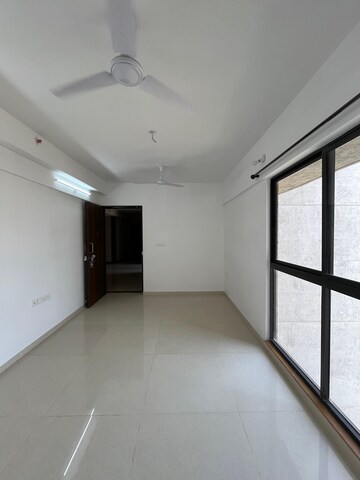 Room in 2 BHK Apartment at Lodha Palava Downtown Dombivli East, Dombivli East – for Rent
