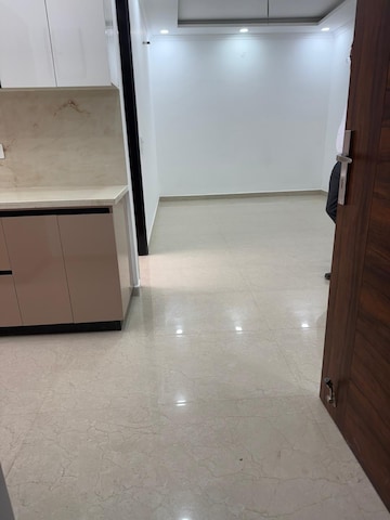 Master Bedroom in 3 BHK Builder Floor at Vip Road – for Sale